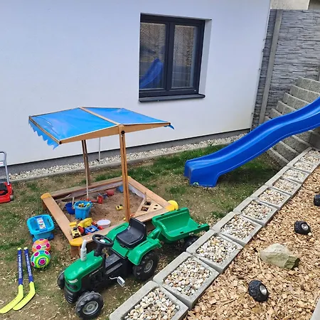 Wellness Hluboka בית נופש Hluboka (Krucemburk)