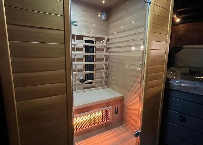 Feriehus Wellness Hluboka *